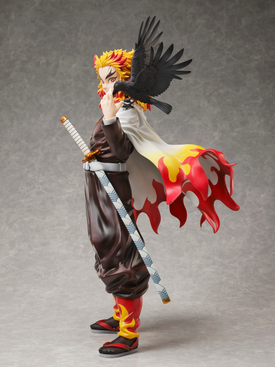 Demon Slayer: Kimetsu no Yaiba Kyojuro Rengoku 1/4 scale figure