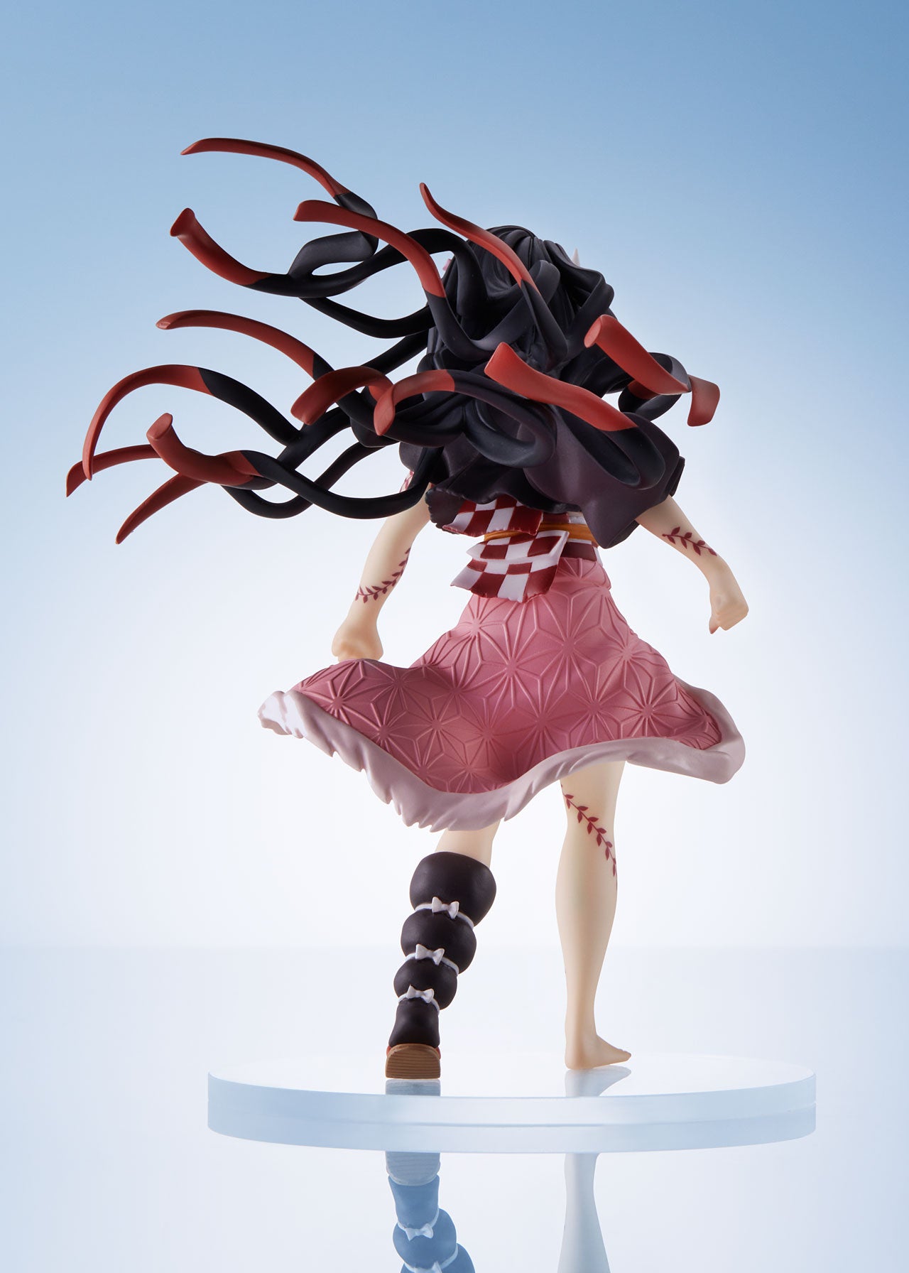 18cm Anime Demon Slayer Kamado Nezuko Kick Fighting. PVC Figure No