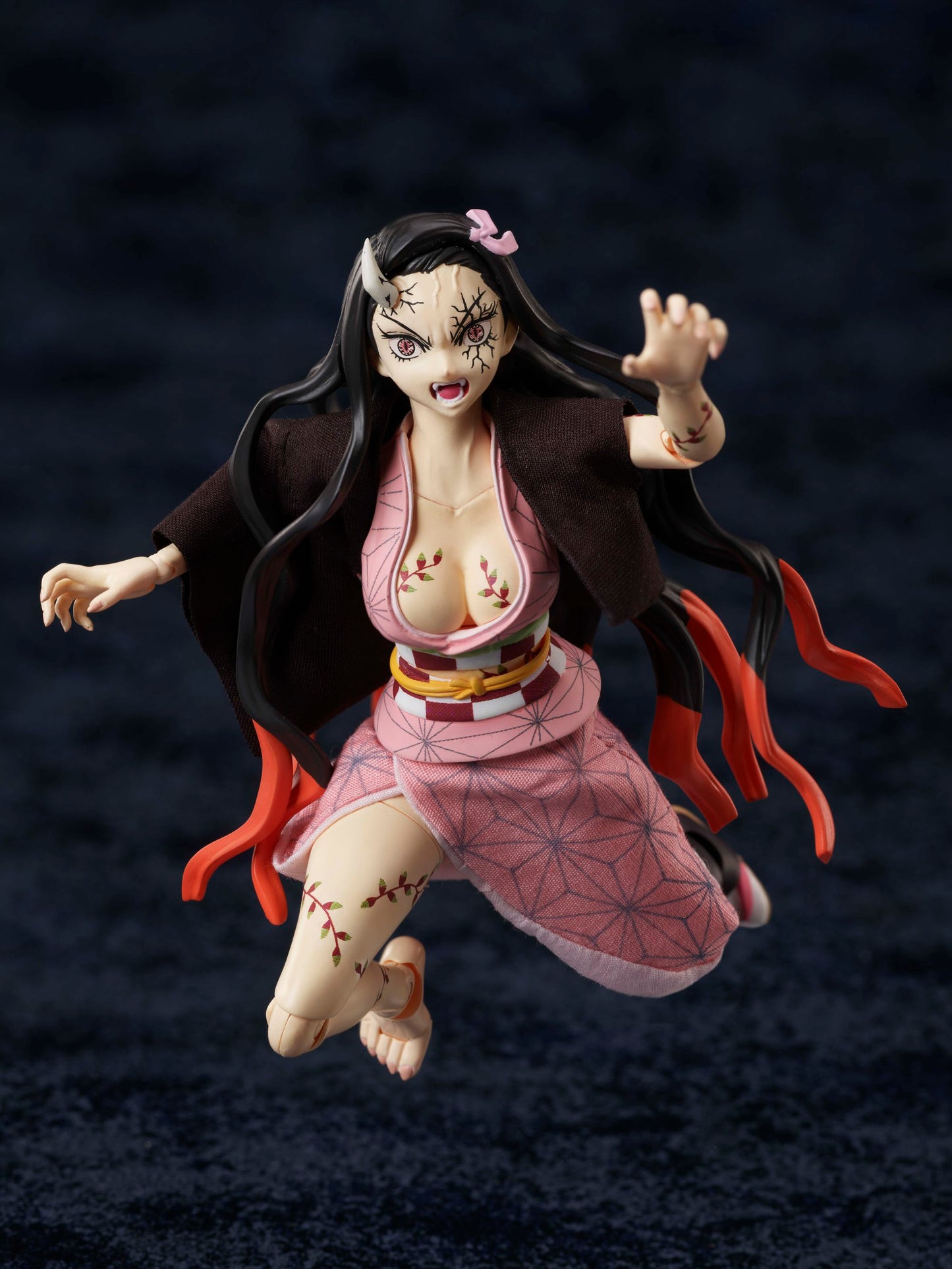 Demon Slayer: Kimetsu no Yaiba ［BUZZmod.］ Nezuko Kamado (Demon Advancing Ver.) 1/12 scale action figure