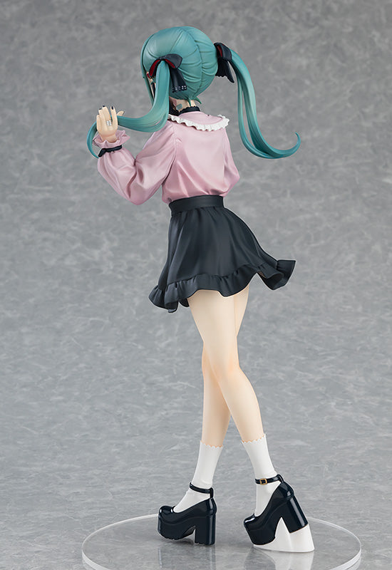 POP UP PARADE Hatsune Miku: The Vampire Ver. L