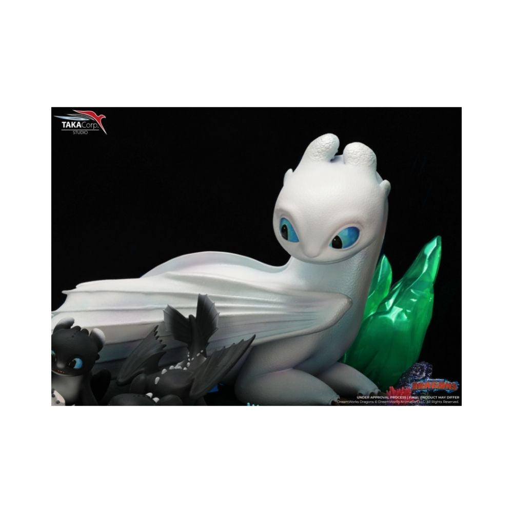 How to Train Your Dragon Light Fury & Night Lights 1/6 Scale Statue
