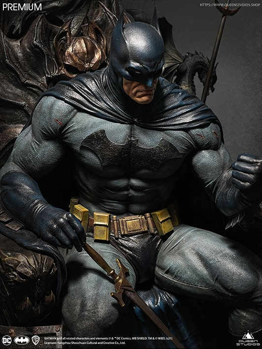 Batman on Throne 1/4 Statue (Premium Edition)