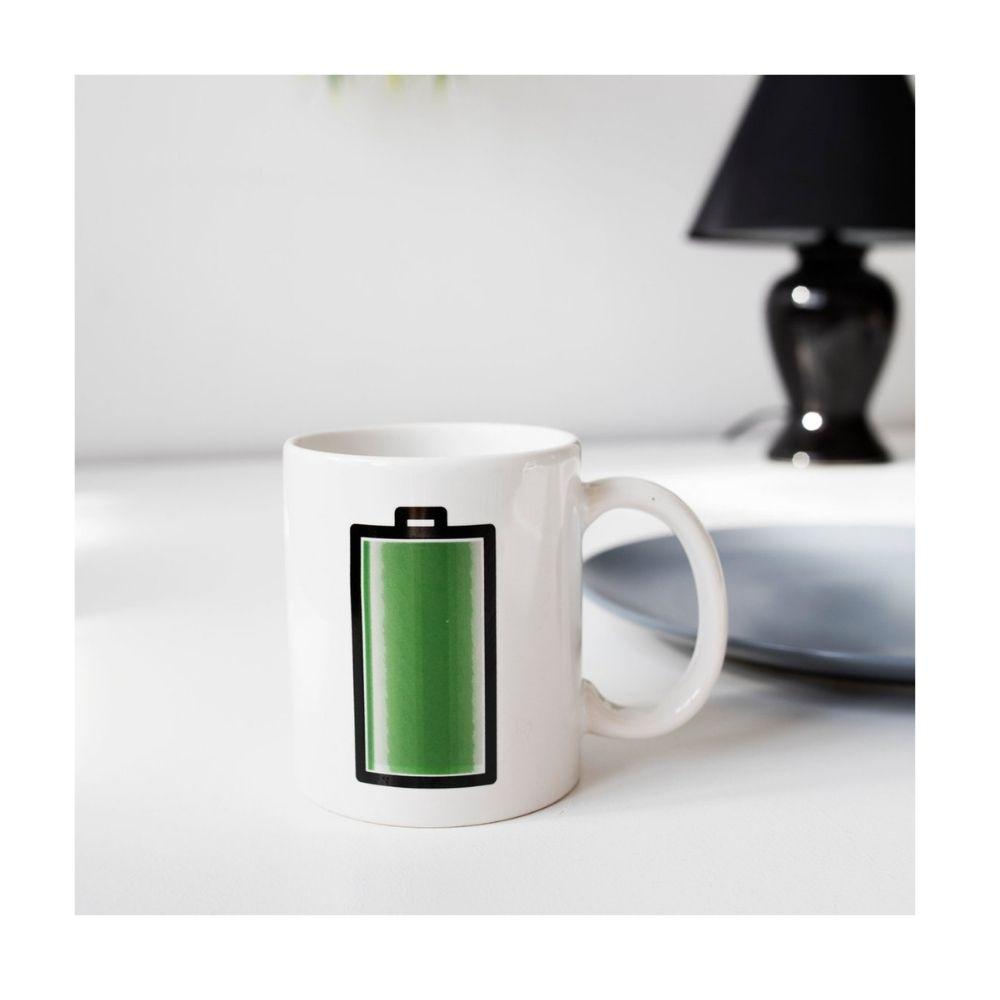 Kikkerland Drinkware Heat Changing Mug - Battery