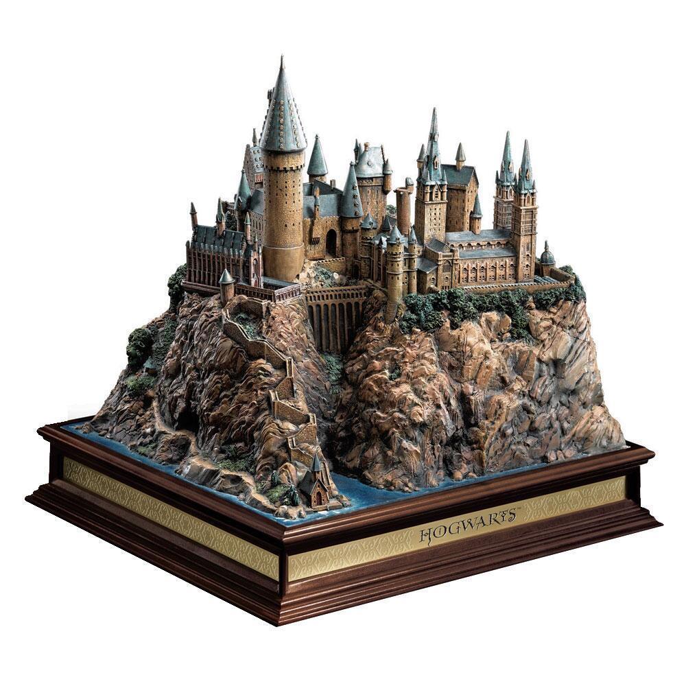 Noble Collection Figure Hogwarts School