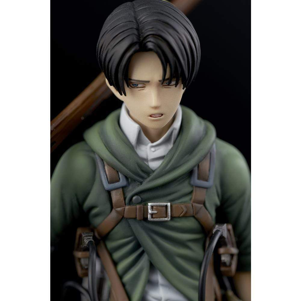 Sentinel 1/7th Scale Attack on Titan Brave-Act Levi (Ver.2A) 1/8 Scale Figure